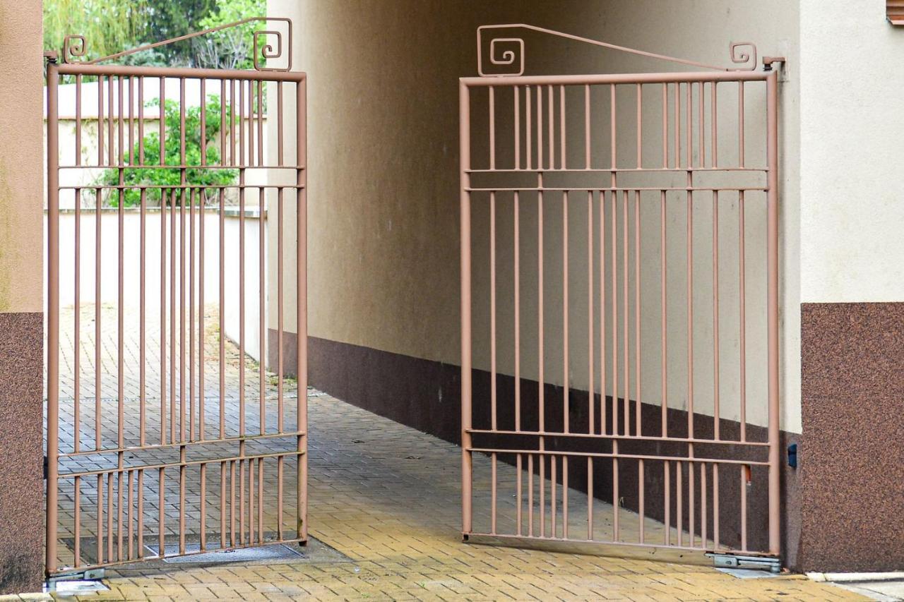 Unicum Apartman Hajdúszoboszló 外观 照片